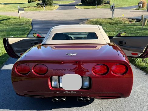 Used 2003 Chevrolet Corvette Convertible w/ Preferred Equipment Group1 image 11