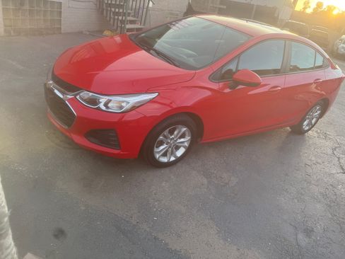 Used 2019 Chevrolet Cruze LS w/ LS Convenience Package image 1