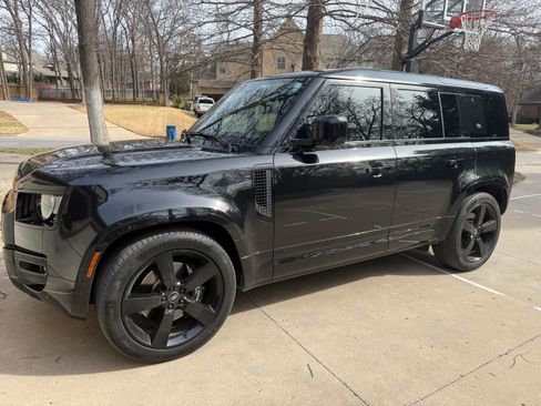 Used 2023 Land Rover Defender 110 Carpathian Edition image 1