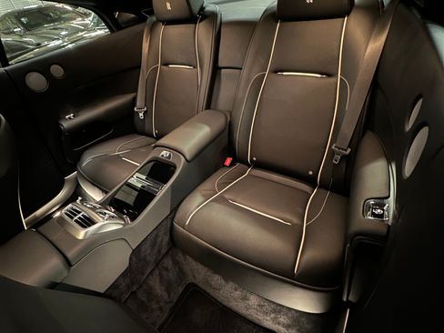 Used 2018 Rolls-Royce Wraith RWD image 29