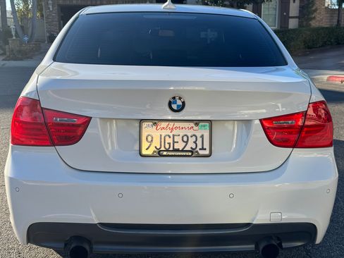 Used 2010 BMW 335i Sedan image 5