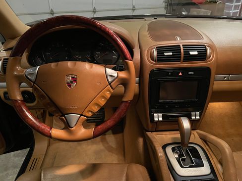 Used 2009 Porsche Cayenne image 14