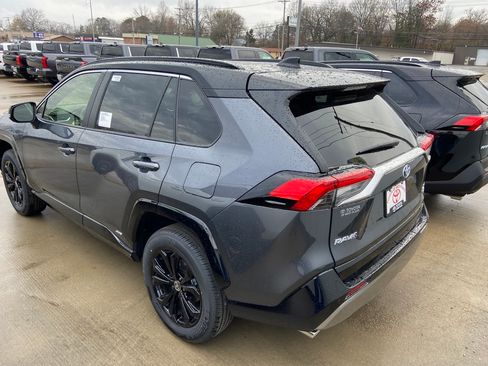 Used 2023 Toyota RAV4 XSE image 11