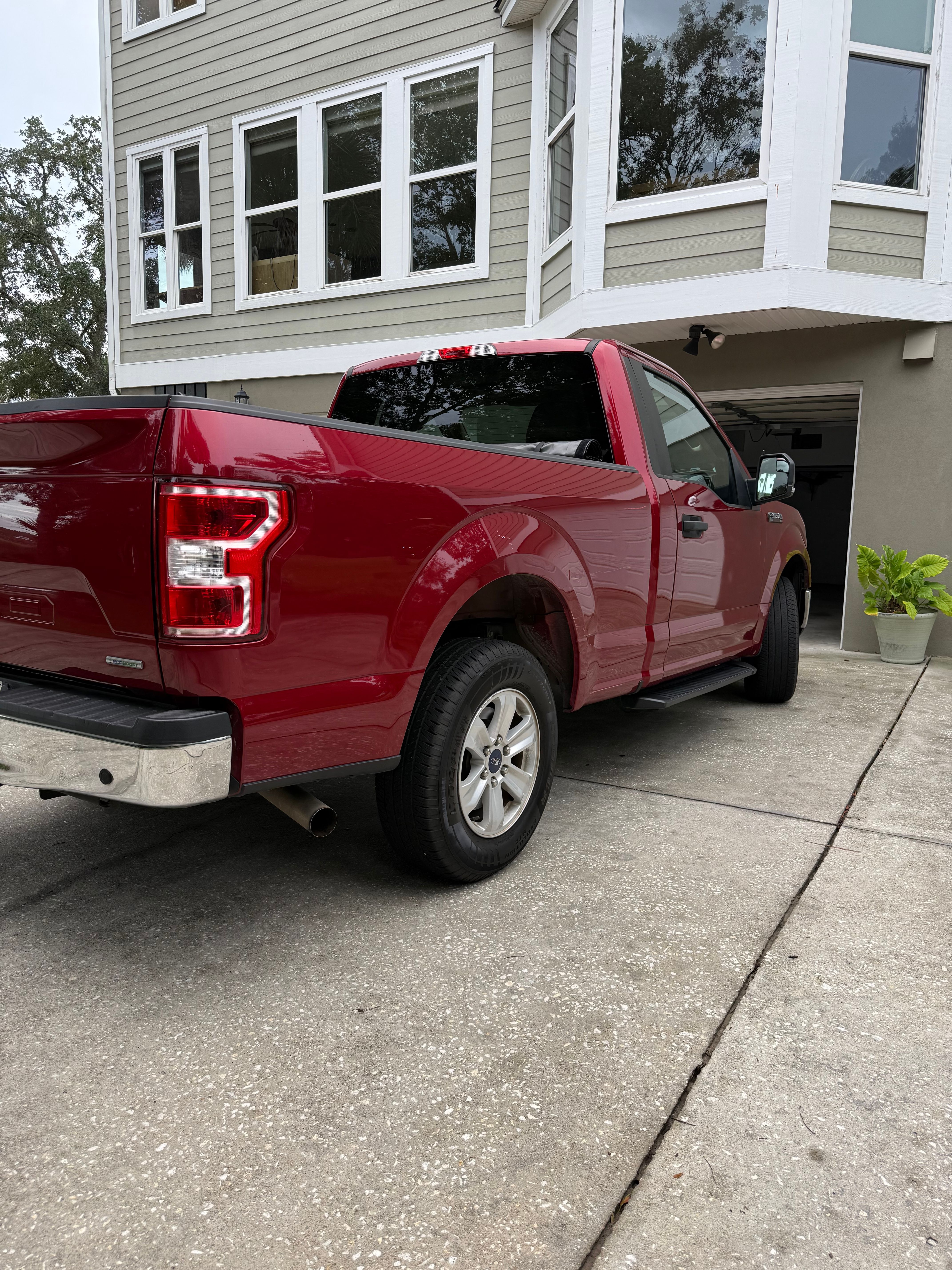 Used 2018 Ford F150 XLT w/ Equipment Group 301A Mid RWD image 15
