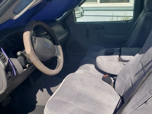 Used 2004 Ford F150 XLT image 4