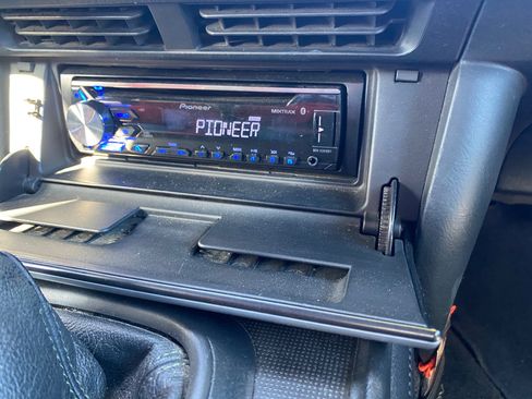 Used 2005 Honda S2000 image 24