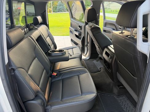 Used 2016 Chevrolet Silverado 1500 LTZ Z71 w/ LTZ Plus Package AWD/4WD image 22
