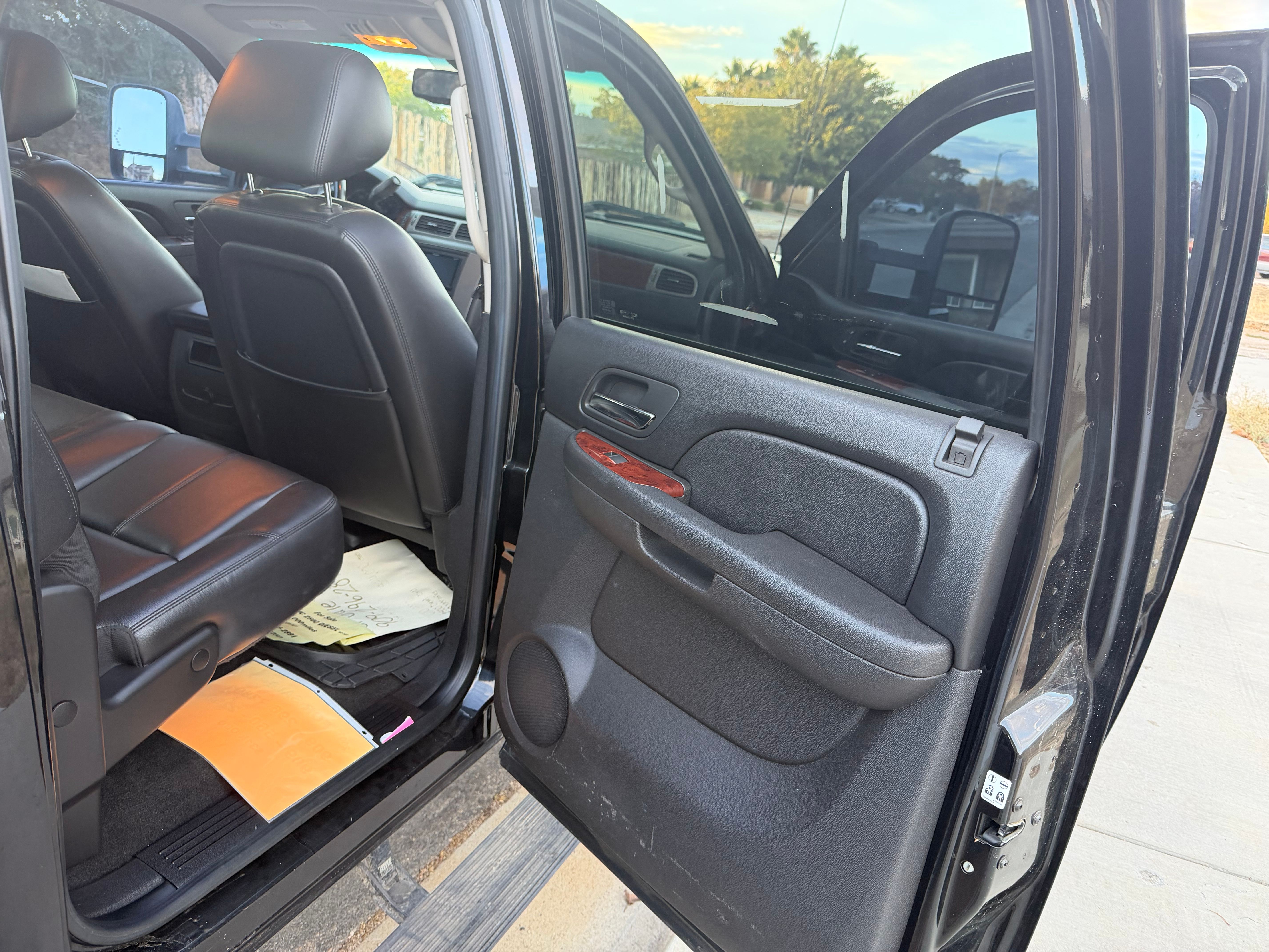 Used 2010 GMC Sierra 2500 SLT w/ SLT Convenience Package AWD/4WD image 5
