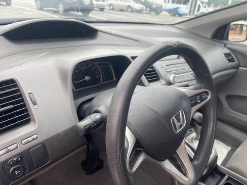 Used 2011 Honda Civic LX image 4