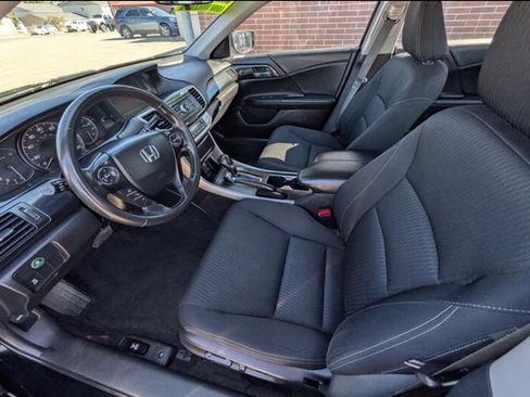 Used 2014 Honda Accord Sport image 8