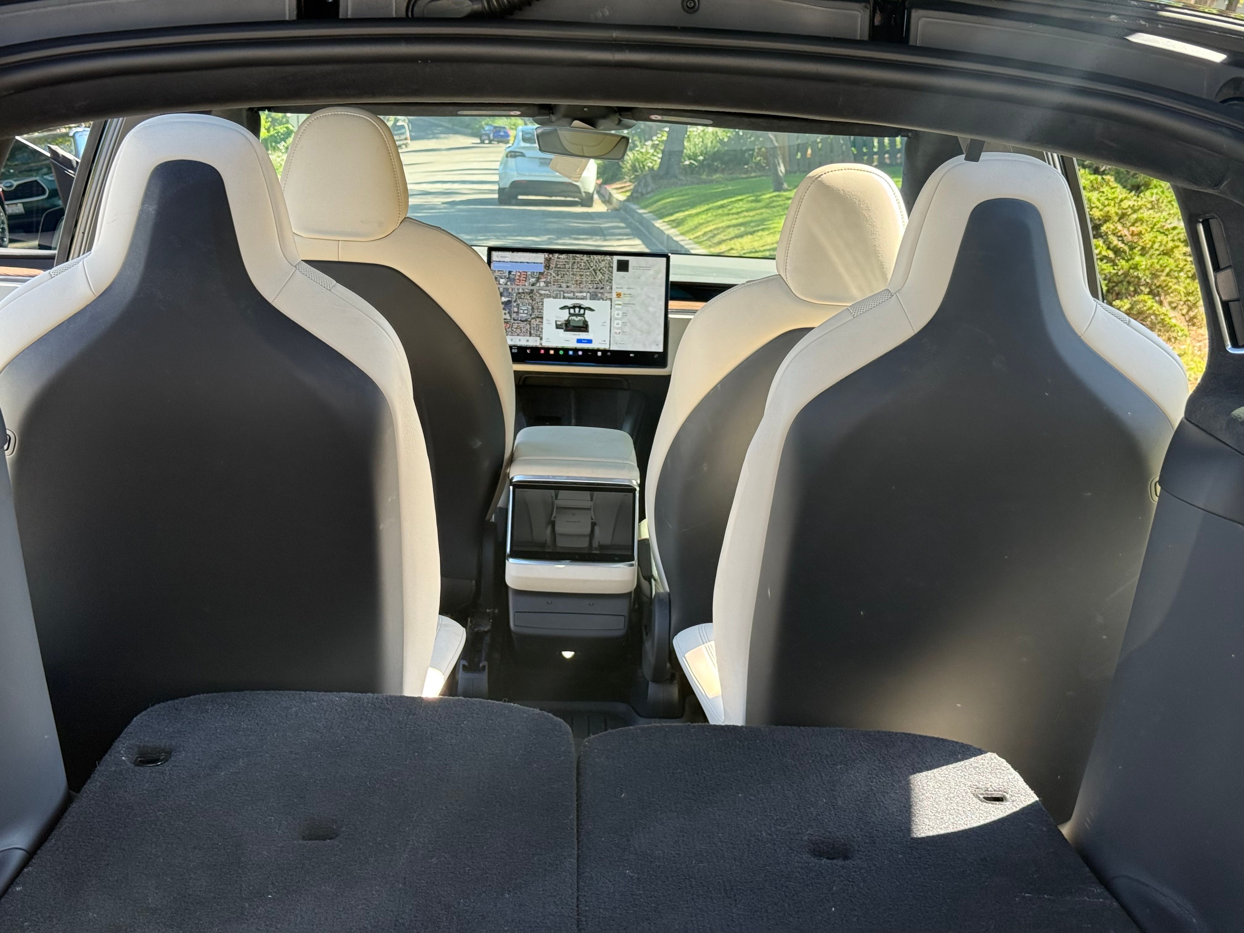 Used 2023 Tesla Model X AWD/4WD image 21
