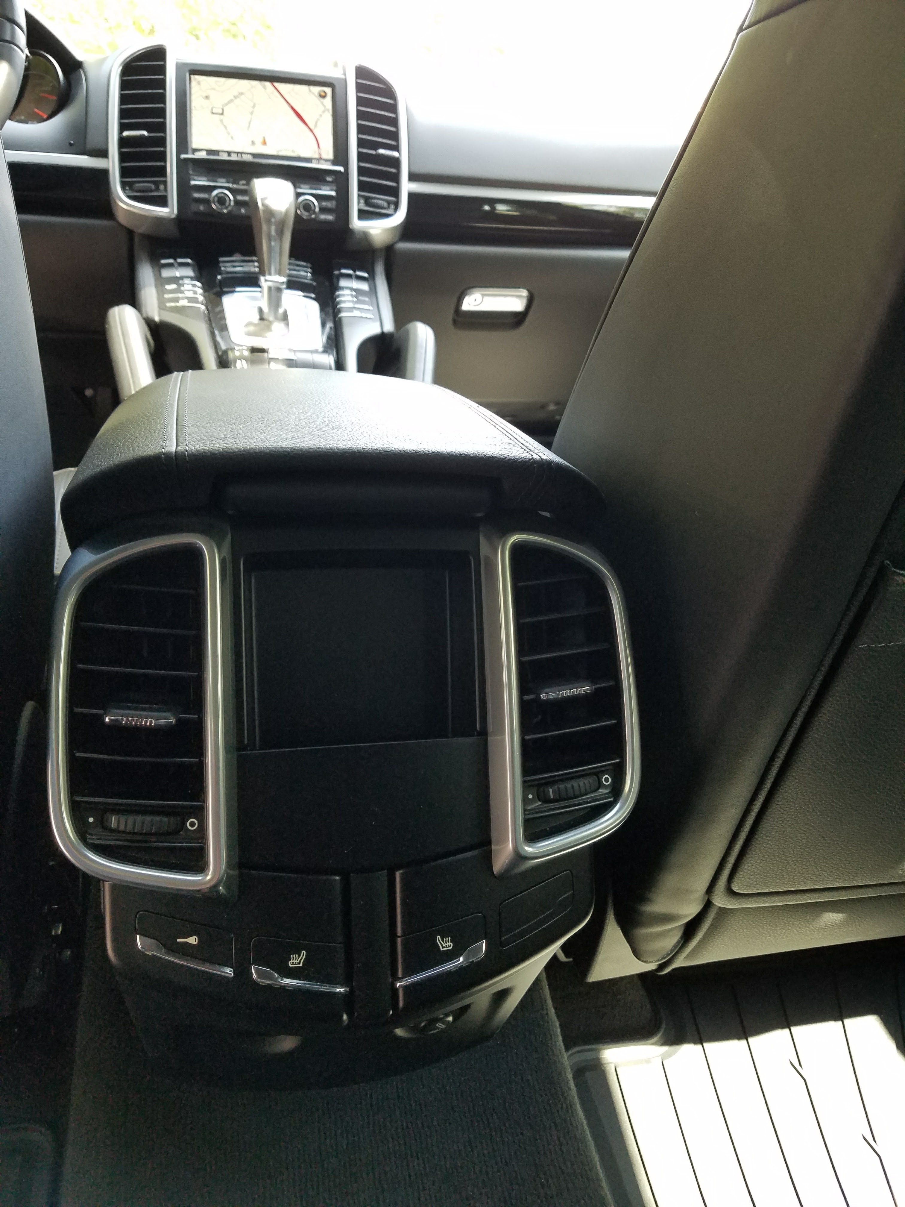 Used 2011 Porsche Cayenne S AWD/4WD image 15