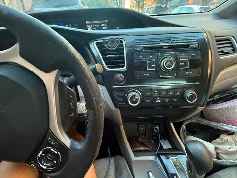 Used 2013 Honda Civic LX image 11