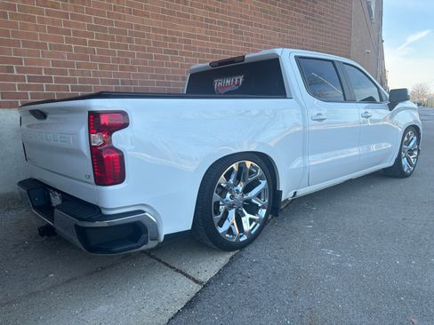 Used 2021 Chevrolet Silverado 1500 LT w/ Work Truck Package image 8