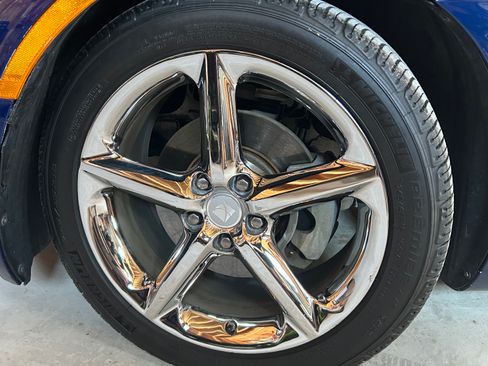 Used 2009 Saturn Sky Red Line RWD image 16