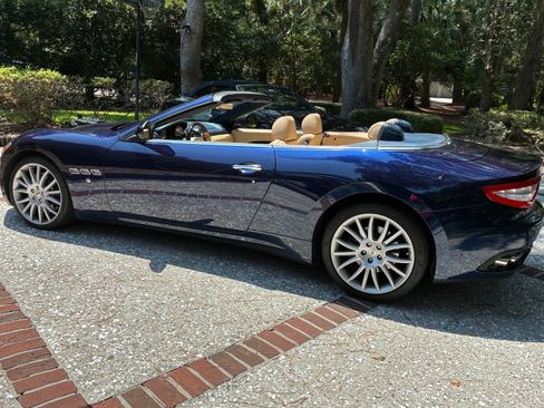 Used 2016 Maserati GranTurismo Convertible RWD image 4