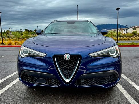 Used 2018 Alfa Romeo Stelvio Ti AWD/4WD image 1