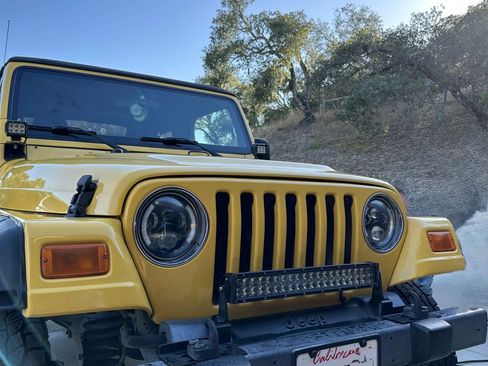 Used 2006 Jeep Wrangler Sport w/ 30" Tire & Wheel Group image 5