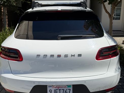 Used 2017 Porsche Macan AWD/4WD image 5