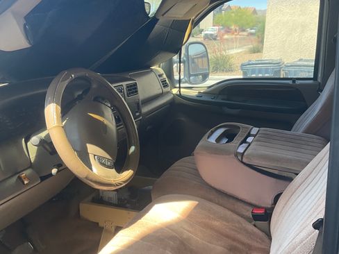 Used 2002 Ford F350 4x4 Crew Cab Super Duty image 6
