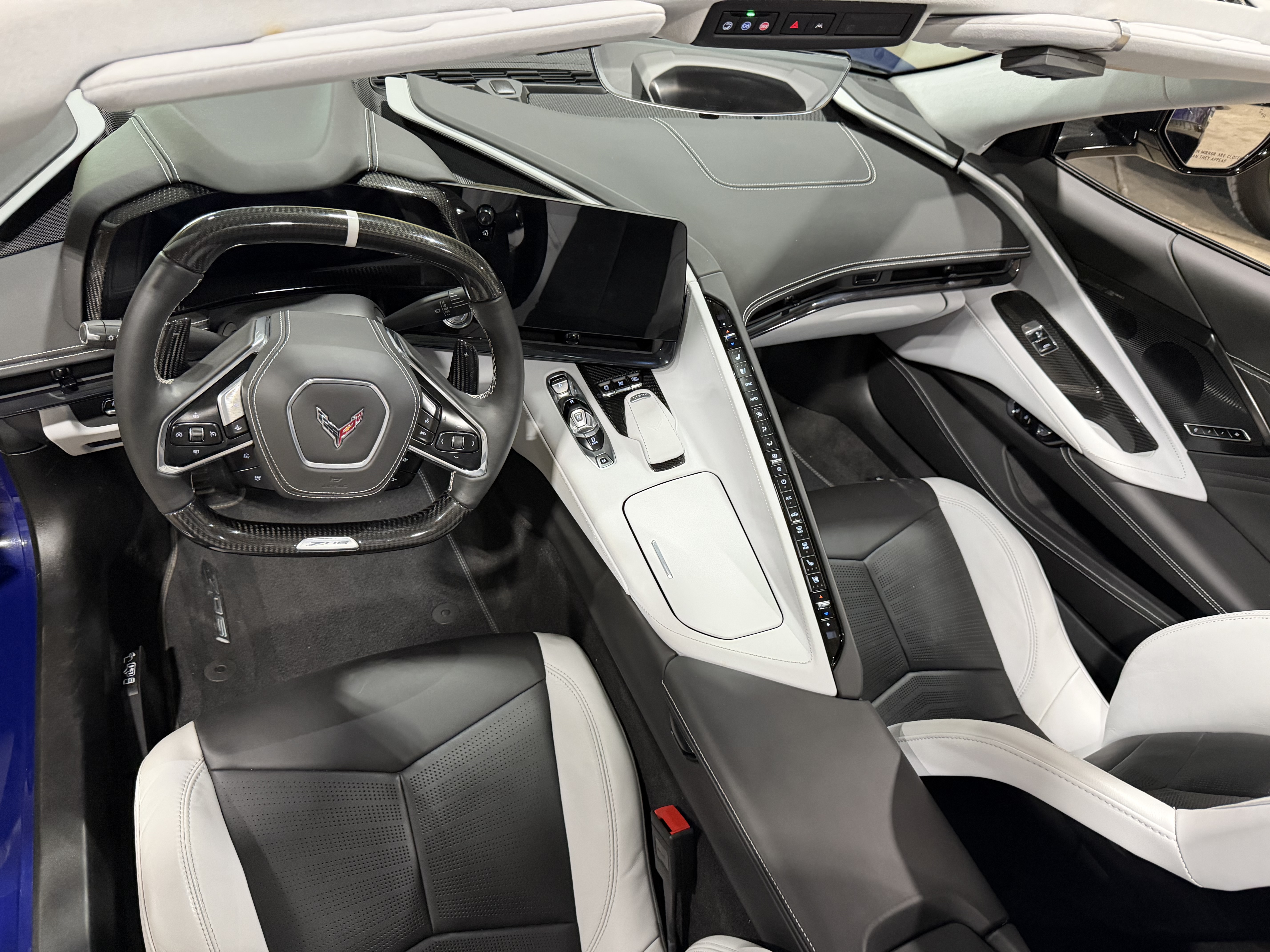 Used 2025 Chevrolet Corvette Z06 w/ Z07 Performance Package RWD image 11