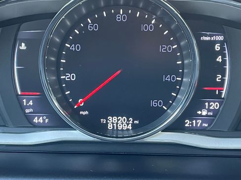 Used 2016 Volvo XC60 T6 image 8