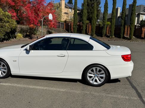 Used 2013 BMW 328i Convertible image 11
