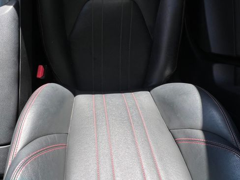 Used 2016 Maserati Ghibli image 11