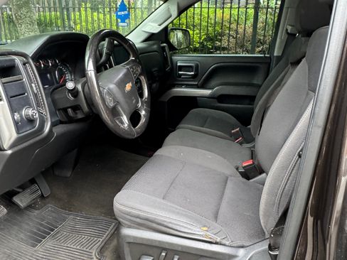Used 2018 Chevrolet Silverado 1500 LT w/ All Star Edition RWD image 8