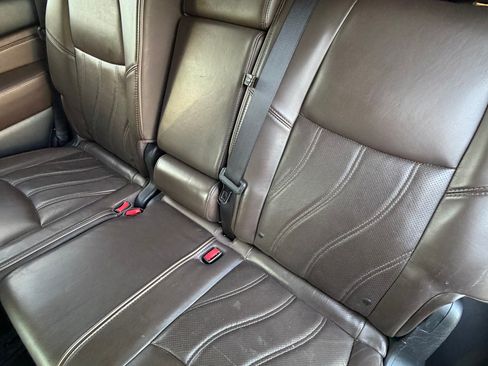 Used 2013 INFINITI JX35 AWD w/ Premium Pkg image 9