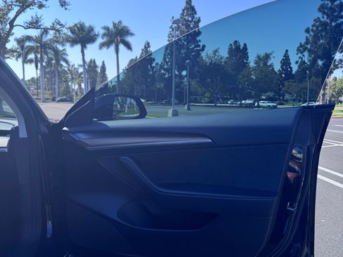 Used 2023 Tesla Model 3 Performance image 24