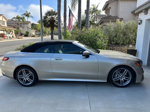 Used 2019 Mercedes-Benz E 450 4MATIC Cabriolet image 4