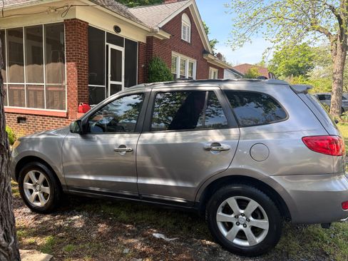 Used 2007 Hyundai Santa Fe Limited FWD image 5