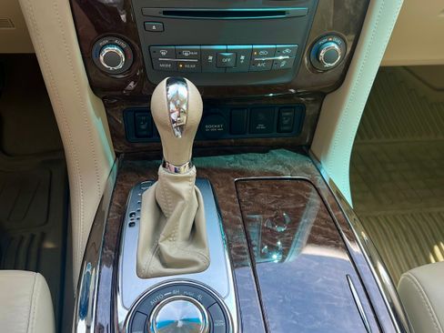 Used 2015 INFINITI QX80 4WD image 12