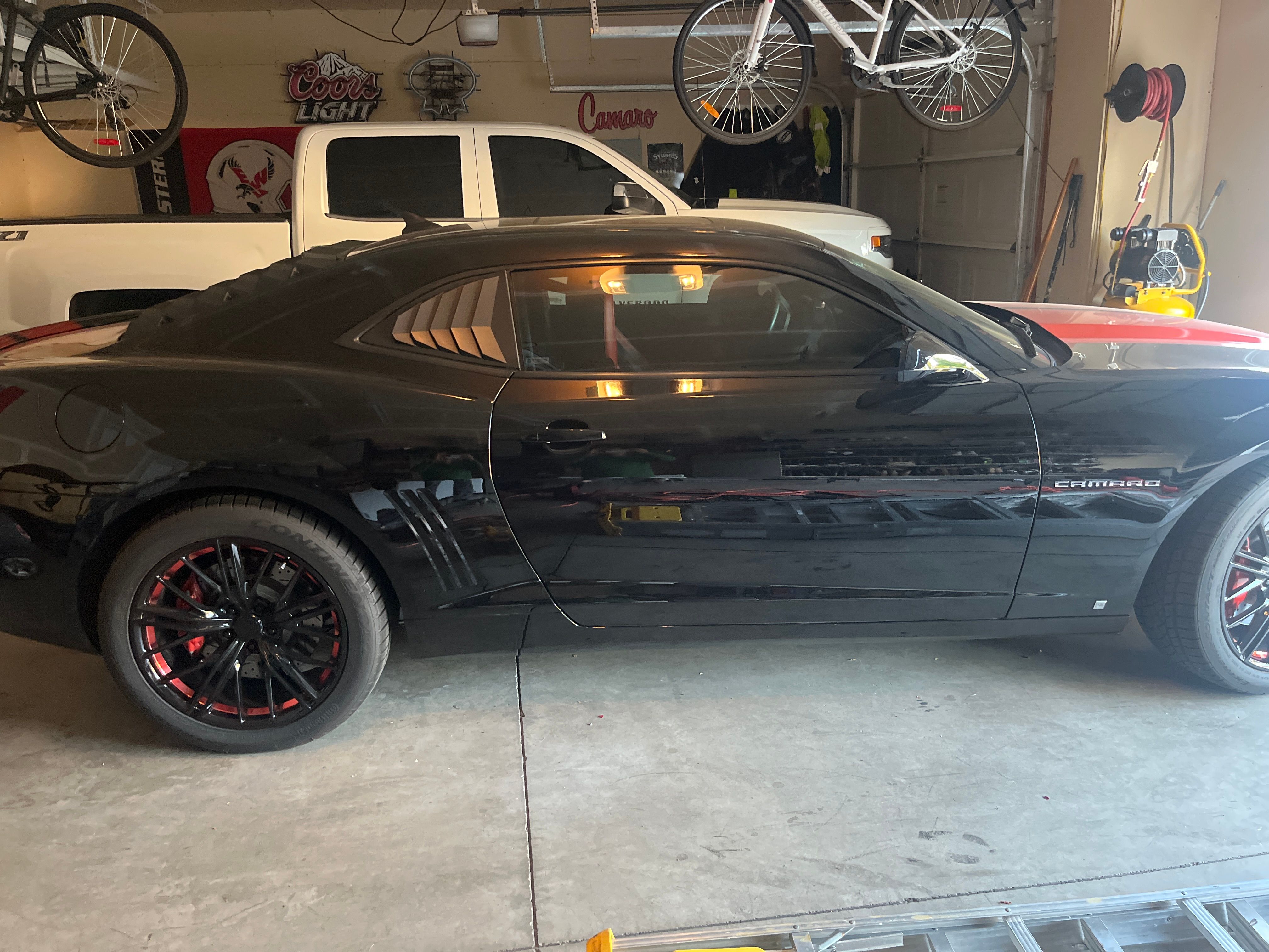 Used 2010 Chevrolet Camaro SS w/ RS Package RWD image 1