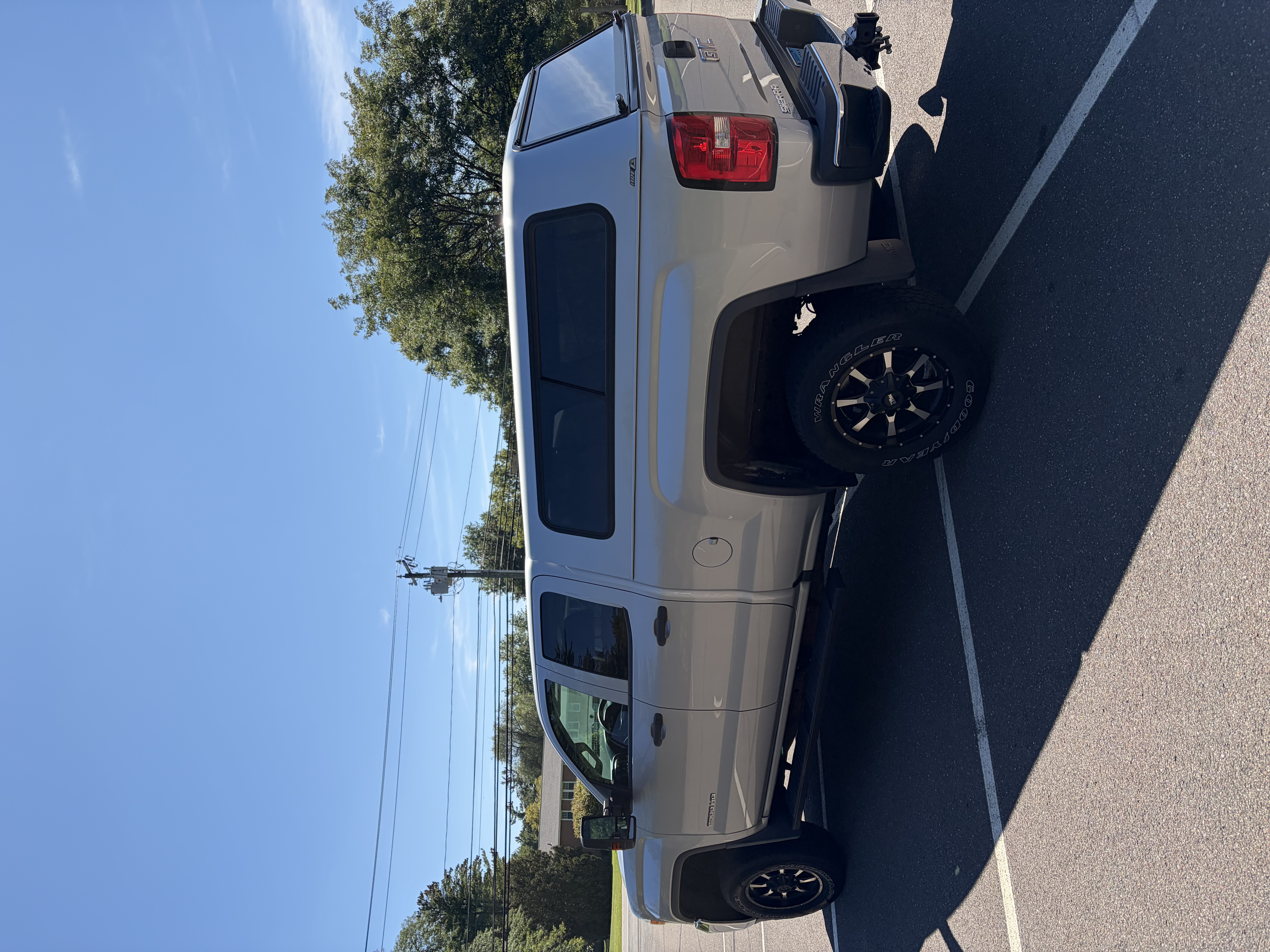 Used 2018 GMC Sierra 2500 4x4 Double Cab w/ Sierra Convenience Package image 10