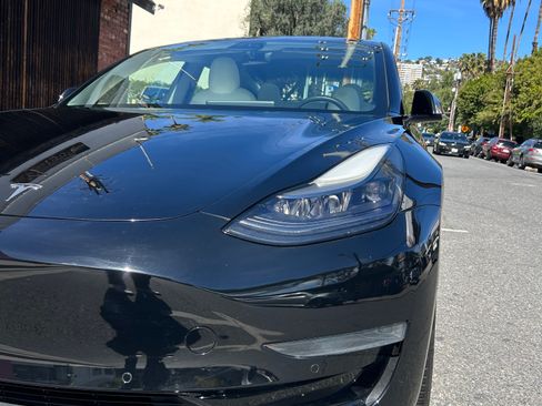 Used 2021 Tesla Model 3 Standard Range Plus image 19