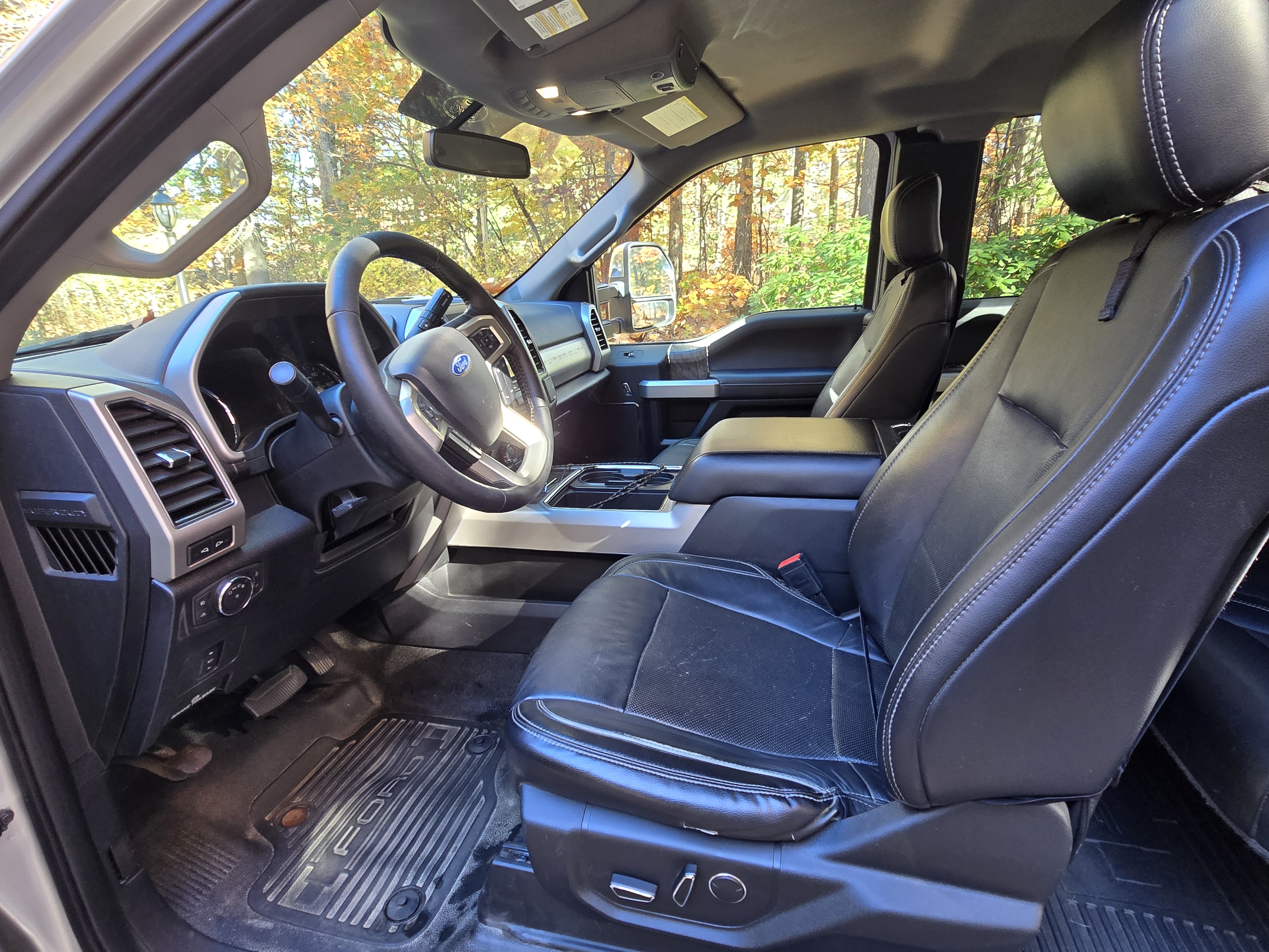 Used 2019 Ford F350 Lariat w/ Chrome Package AWD/4WD image 8