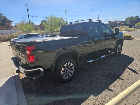 Used 2023 Chevrolet Silverado 2500 LT image 4
