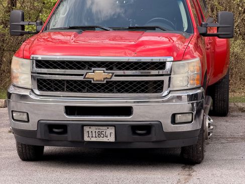 Used 2011 Chevrolet Silverado 3500 LTZ w/ LTZ Plus Package image 6