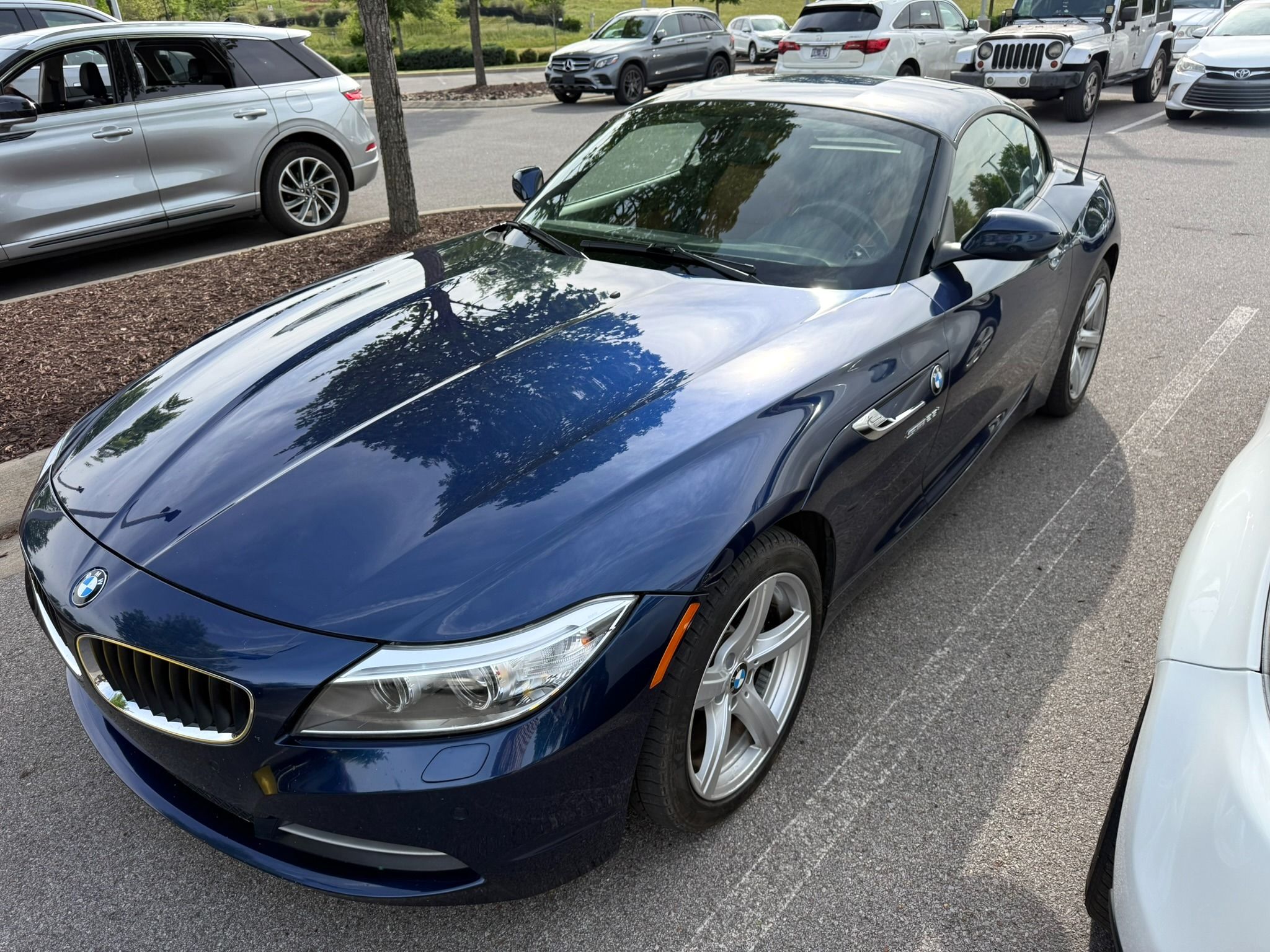 Used 2014 BMW Z4 sDrive28i RWD image 2