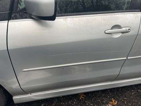 Used 2009 MAZDA MAZDA5 Touring image 6