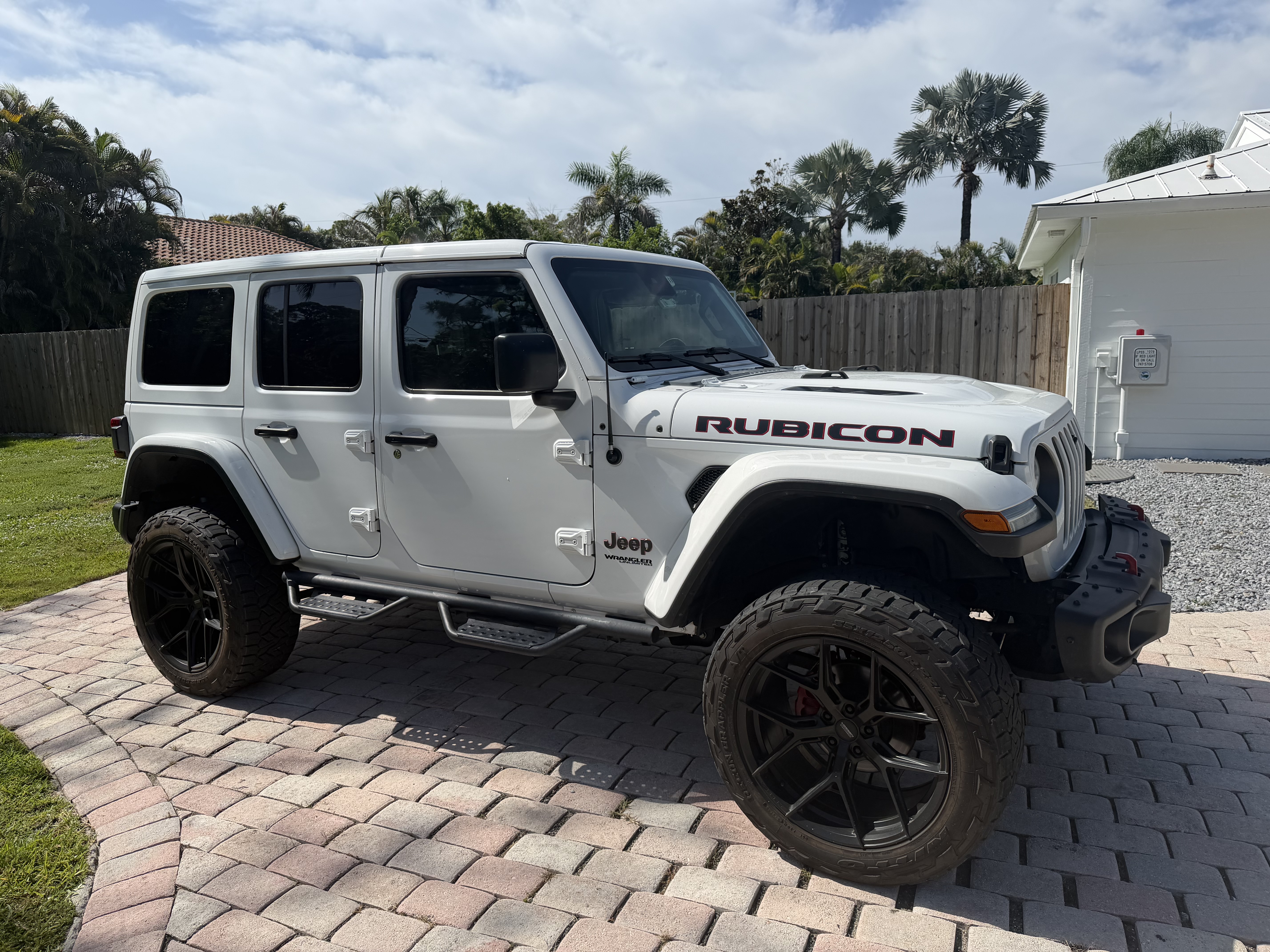 Used 2021 Jeep Wrangler Unlimited Rubicon AWD/4WD image 14