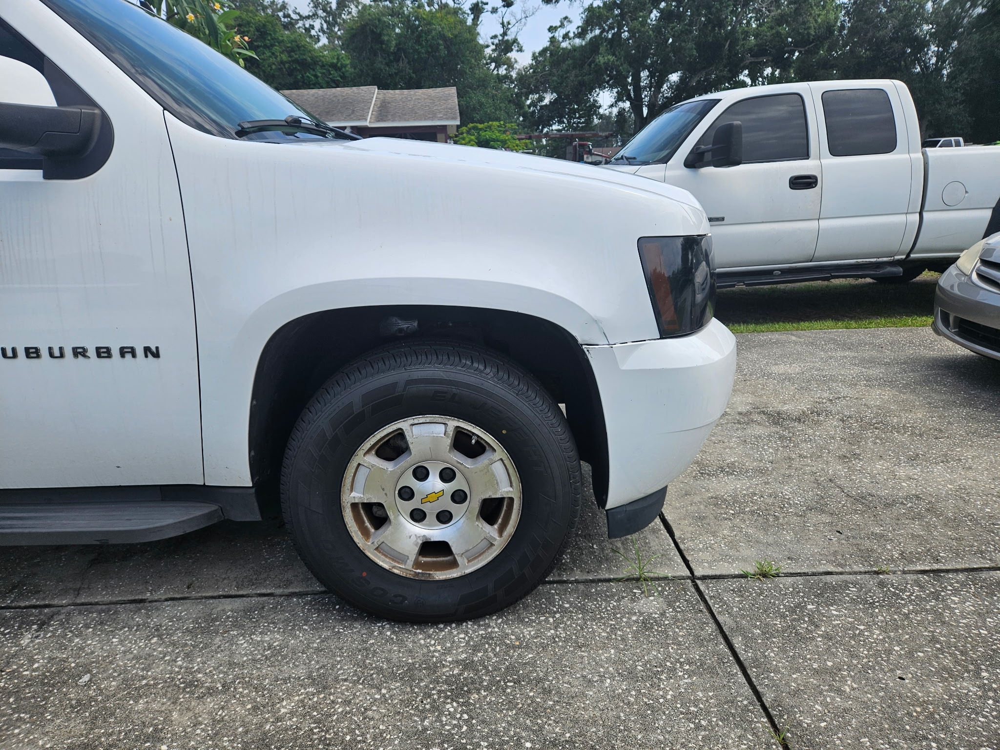 Used 2011 Chevrolet Suburban LT AWD/4WD image 5