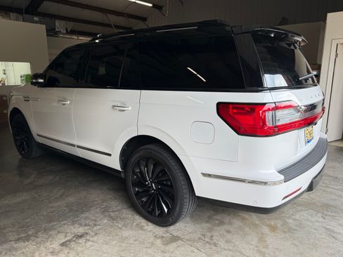 Used 2020 Lincoln Navigator Reserve w/ Equipment Group 208A Reserve AWD/4WD image 4