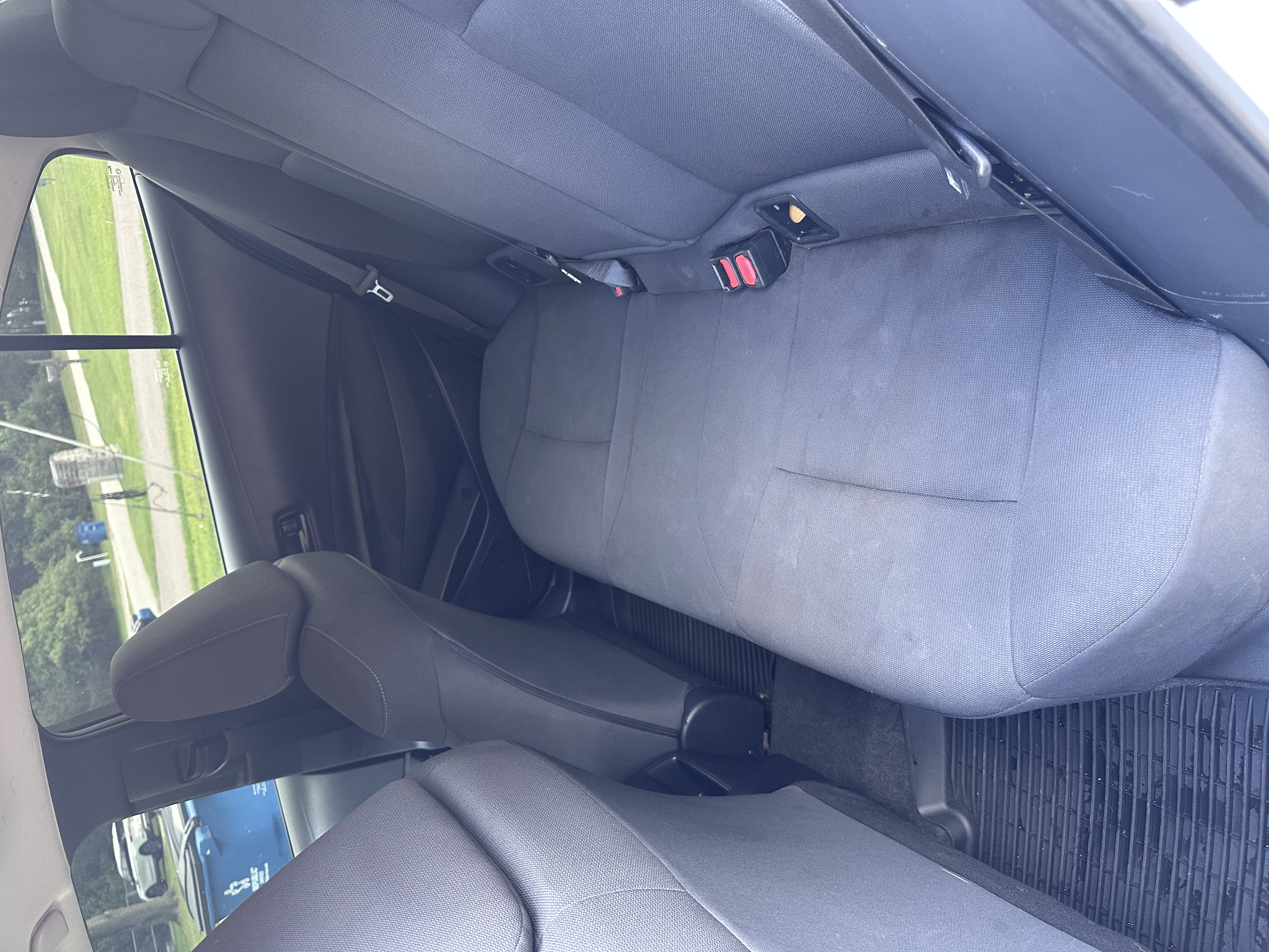 Used 2022 Toyota Corolla LE FWD image 9