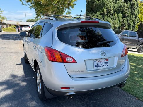Used 2010 Nissan Murano SL w/ Leather Pkg FWD image 2