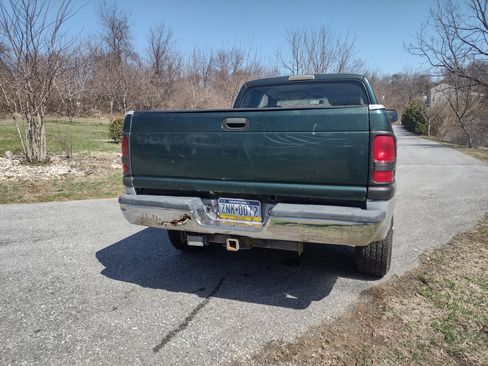Used 2001 Dodge Ram 2500 Truck 2WD Quad Cab image 6