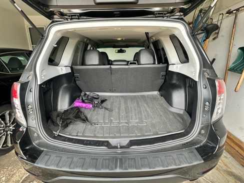 Used 2013 Subaru Forester 2.5X Limited AWD/4WD image 12