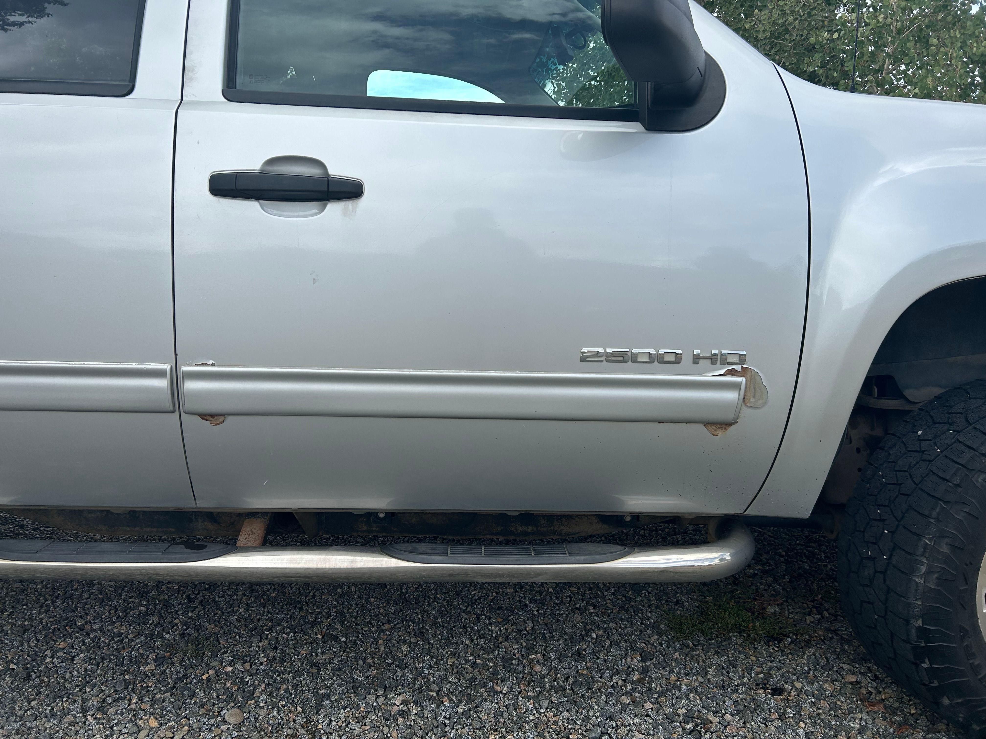 Used 2012 GMC Sierra 2500 SLE w/ SLE Preferred Package AWD/4WD image 13